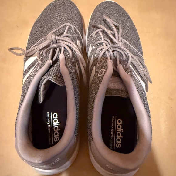 ✨ Adidas Women’s Memory Foam Sneakers – Gray – Size 9 – Like New ✨ - Picture 6 of 7
